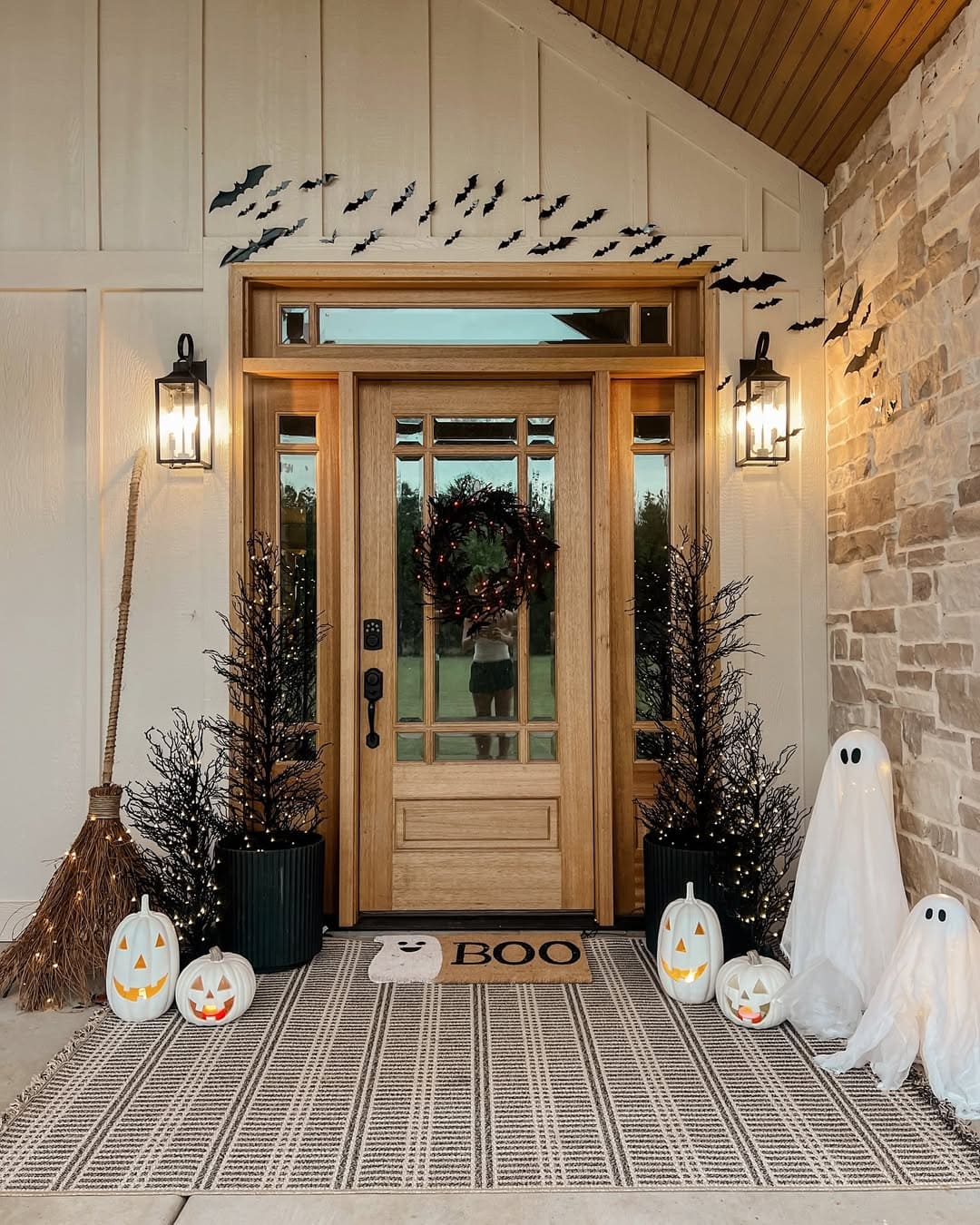 Minimal Bat Halloween Entry